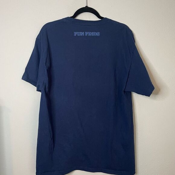 DisneyLand Walt Disney World Fun Finds T Shirt - Picture 8 of 9